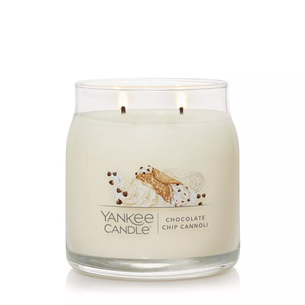 Yankee Candle Chocolate Chip Cannoli 13-oz. Candle Jar - Image 2